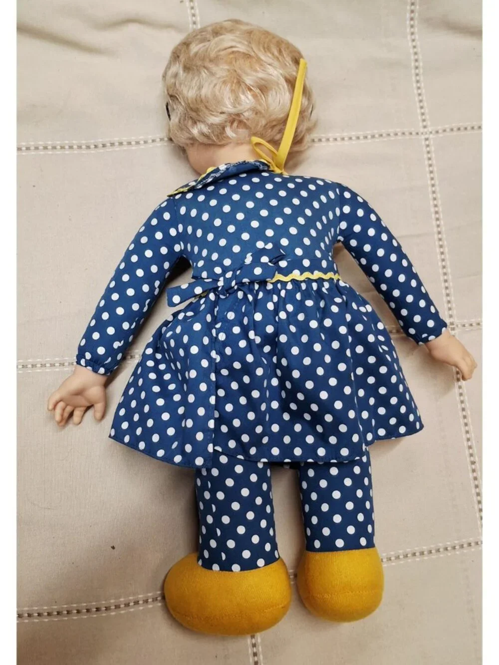 Vintage 2000 Mattel Mrs. Beasley Talking Doll Blue Polka Dot Dress & Yellow Shoe